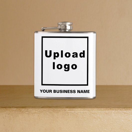Firmenname und Logo in der Vinyl Wrapped Flask Flachmann