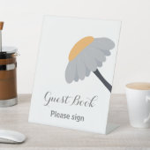 First Birthday Party Chamomile Blumen Guest Book Sockelschild (In SItu)