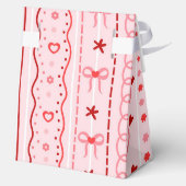 First Birthday valentine baby birthday party Geschenkschachtel (Rückseite)