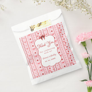 First Birthday valentine baby birthday party Geschenktütchen