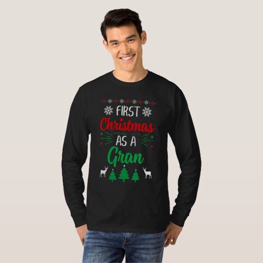 First Christmas As A Gran Xmas First Time Grandm T-Shirt (Vorne ganz)