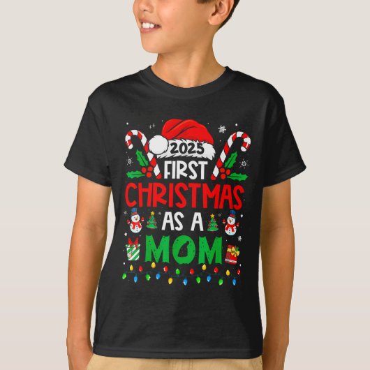 First Christmas As A Mom Family Matching New Mommy T-Shirt (Vorderseite)