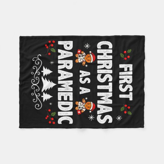 First Christmas As A Paramedic Funny Holiday Men W Fleecedecke (Vorderseite (Horizontal))