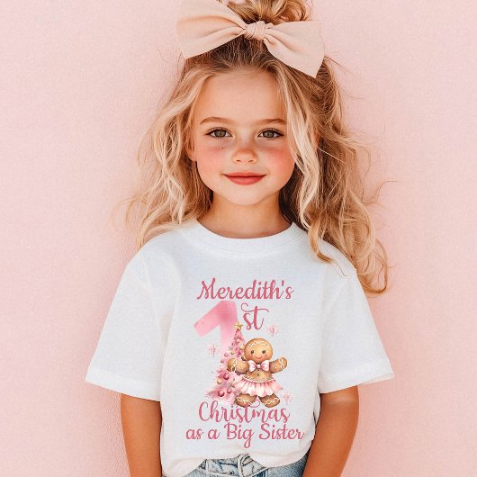 First Christmas as Big Sister Name Gingerbread Kleinkind T-shirt