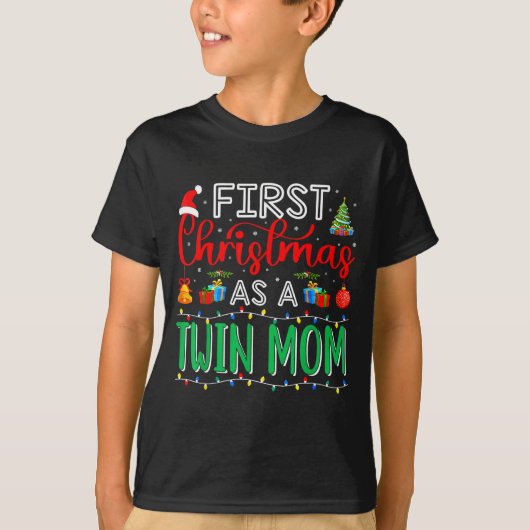 First Christmas As Twin Mom Family Matching New Tw T-Shirt (Vorderseite)