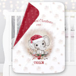 First Christmas Baby Blanket Niedlich Santa Elepha Babydecke<br><div class="desc">Die erste Weihnachtsdecke des Babys mit einem niedlichen Elefanten in der Weihnachtsmannmütze,  Imitate Rose Goldschneeflocken und Rot auf der anderen Seite. Personalisieren Sie den gesamten Text einfach oder verließ Sie ihn leer. Kate Eden Art</div>