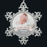 First Christmas Blush Pink Baby Girl Foto Schneeflocken Zinn-Ornament<br><div class="desc">First Christmas Blush Pink Baby Girl Foto Snowflake Tischtennis Weihnachtsfeier Weihnachten</div>