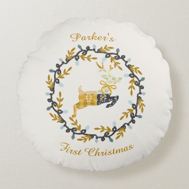 First Christmas Deer with Wreath Yellow Cream Rundes Kissen (Vorderseite)