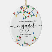 First Christmas Engaged Couple Names Xmas Lights Keramik Ornament (Rechts)