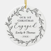 First Christmas Engaged Floral Botanical Wreath Keramik Ornament (Vorne)