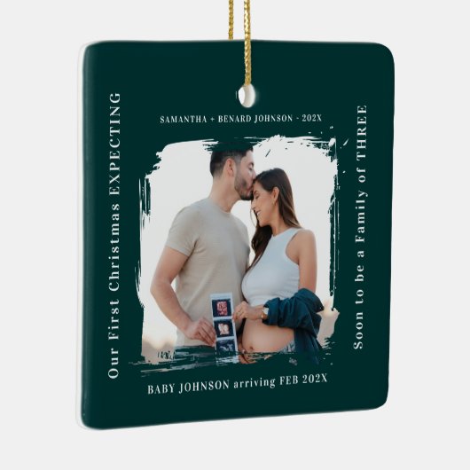 First Christmas Expecting Pregnancy Announcement Keramikornament (Rechts)