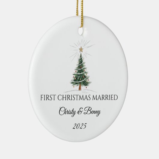 First Christmas Married 2025 Personalized Ornament (Rechts)