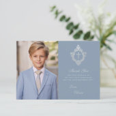 First Communion Dusty Blue Elegant Boy Foto Wappen Dankeskarte (Stehend Vorderseite)