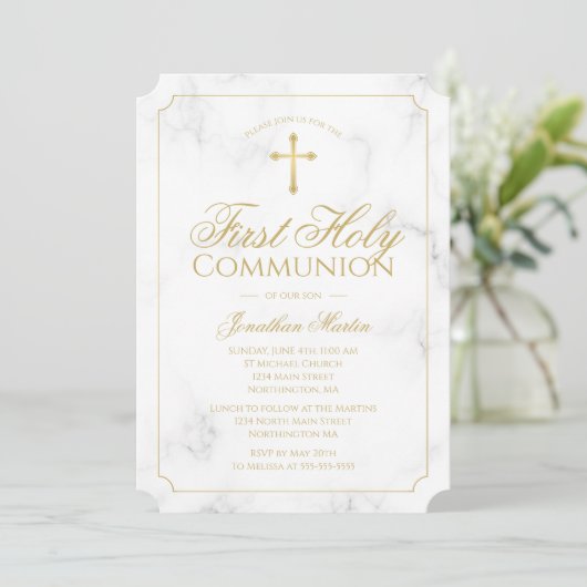 First Communion Marble Elegant Gold Script Boy Einladung (Stehend Vorderseite)