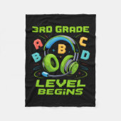 First Day Of 3rd Grade Level Begins Shirt Gamer Bo Fleecedecke (Vorderseite)