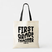 First Grade Teacher Black Typography Design Tragetasche (Rückseite)