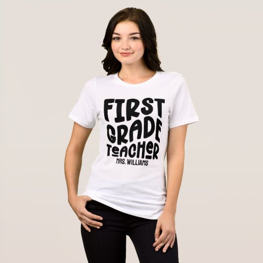 First Grade Teacher Simple Typography Design Tri-Blend Shirt (Vorderseite voll)