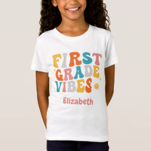 "First Grade Vibes" Groovy Zurück zur Schule T-Shirt