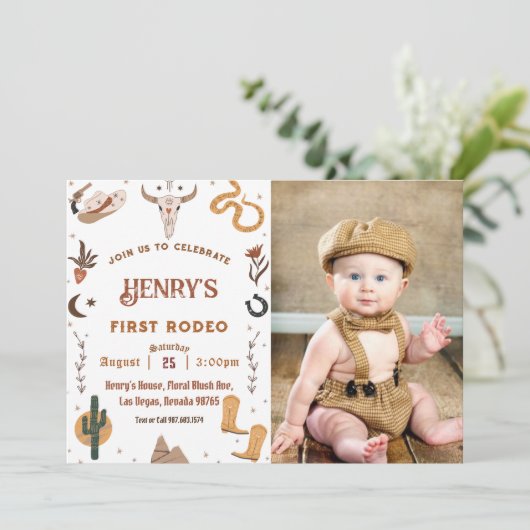 First Rodeo Western Cowboy First Birthday Einladung (Stehend Vorderseite)