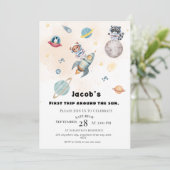 First Trip Around the Sun space Animals Birthday  Einladung (Stehend Vorderseite)