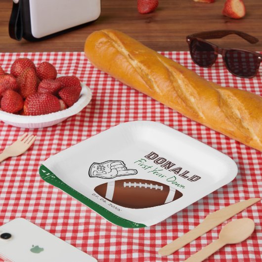 First Year Down Football Birthday  Pappteller (Picknick)