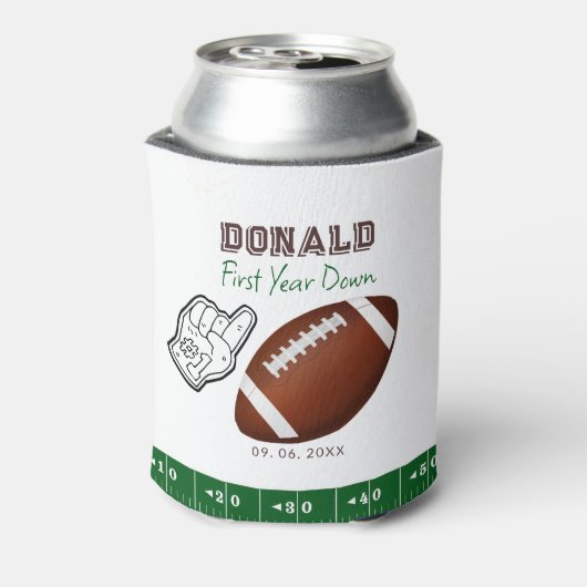 First Year Down Football Geburtstag Dosenkühler (Kanne Rückseite)