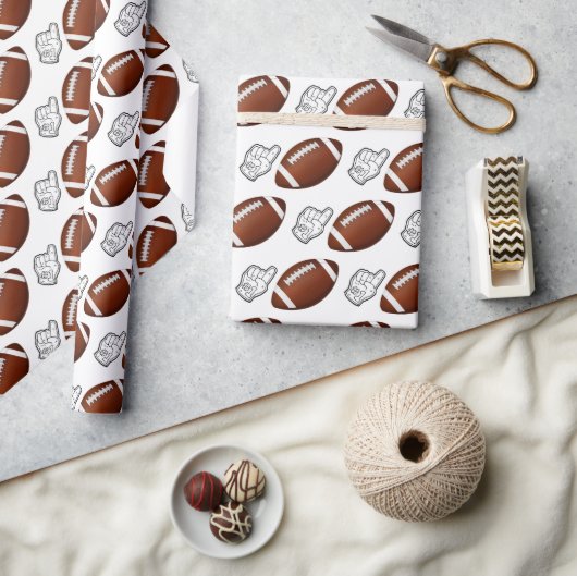 First Year Down Football Geburtstag Geschenkpapier (Kunsthandwerk)