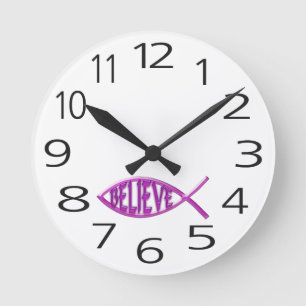 Fisch glauben - rosa runde wanduhr