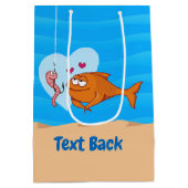 Fisch und Köder in Liebe Mittlere Geschenktasche Geschenktüte (Rückseite)