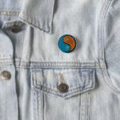 Fische & Holz-Affe Button (Beispiel)