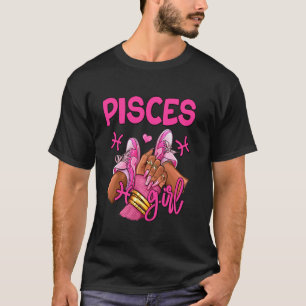 Fische Mädchen Geburtstags Königin Frauen Sneaker T-Shirt