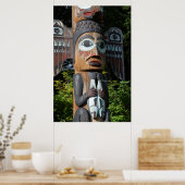 Fischer am Totem Pole, Alaska Poster (Küche)