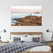Fischer an der Rocky Shoreline bei Sunrise Leinwanddruck (Insitu (Schlafzimmer))