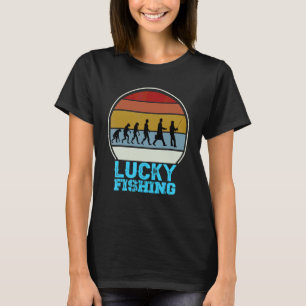 Fischer Evolution Sarkastischer Bass Glück Angeln  T-Shirt