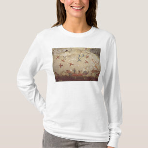 Fischer in einem Boots- und Vogelfliegen T-Shirt