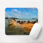Fischerboot am mauritischen Strand mit Islet Mousepad (Mit Mouse)