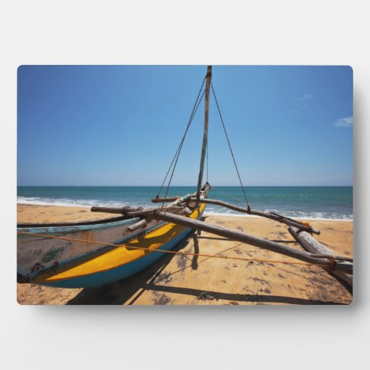 Fischerboot am Strand verankert Fotoplatte (Vorderseite)