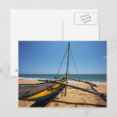Fischerboot am Strand verankert Postkarte (Vorne/Hinten)