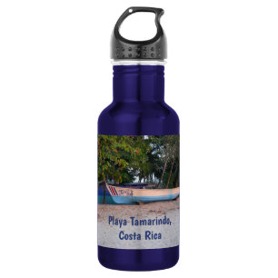Fischerboot am Strand von Tamarindo, Costa Rica Edelstahlflasche