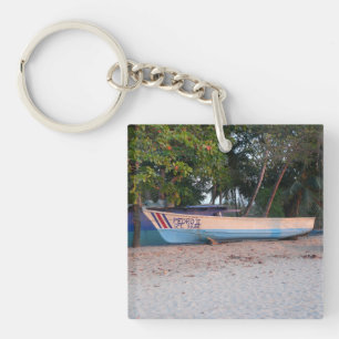 Fischerboot am Strand von Tamarindo, Costa Rica Schlüsselanhänger