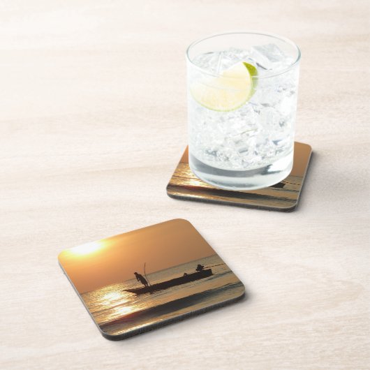 Fischerboot bei Sonnenuntergang Getränkeuntersetzer (Rechte Seite)