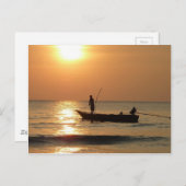 Fischerboot bei Sonnenuntergang Postkarte (Vorne/Hinten)