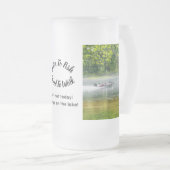 Fischerboot unterwegs Mattierte Tasse (VorderseiteRechts)