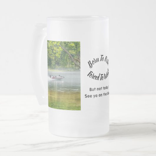 Fischerboot unterwegs Mattierte Tasse (Vorderseite Links)