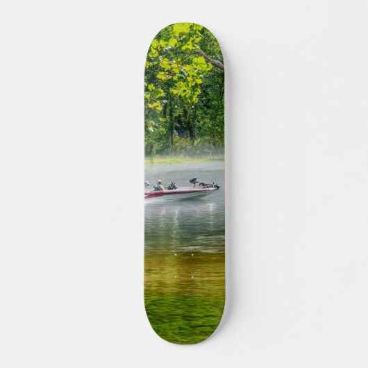 Fischerboot unterwegs skateboard (Vorne)