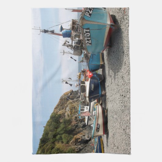 Fischerboote Cadgwith Cornwall England Handtuch (Vertikal)