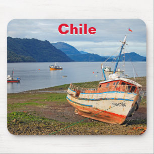 Fischerboote, Hornopiren, Chile Mousepad