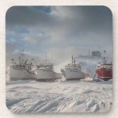 Fischerboote im Schnee Getränkeuntersetzer (Vorderseite)