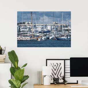 Fischereihafen unter dramatischem Himmel - Lagoa, Poster