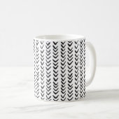 Fischgrätenmuster Schwarz & Weiß Kaffeetasse (VorderseiteRechts)